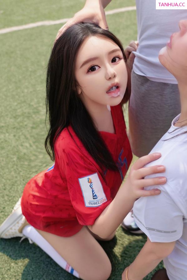   [XiuRen]高清写真图 2024.06.20 No.8733 小薯条nienie 美腿丝袜第61张图片